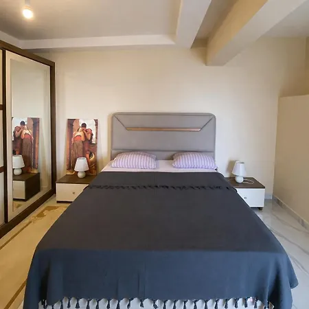 Appartement Luxury Sea View 1 Bedroom Pool Parking *