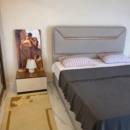 Luxury Sea View 1 Bedroom Pool Parking Appartement *