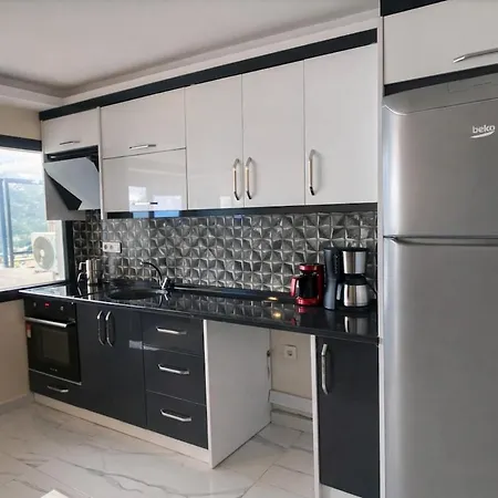 Luxury Sea View 1 Bedroom Pool Parking